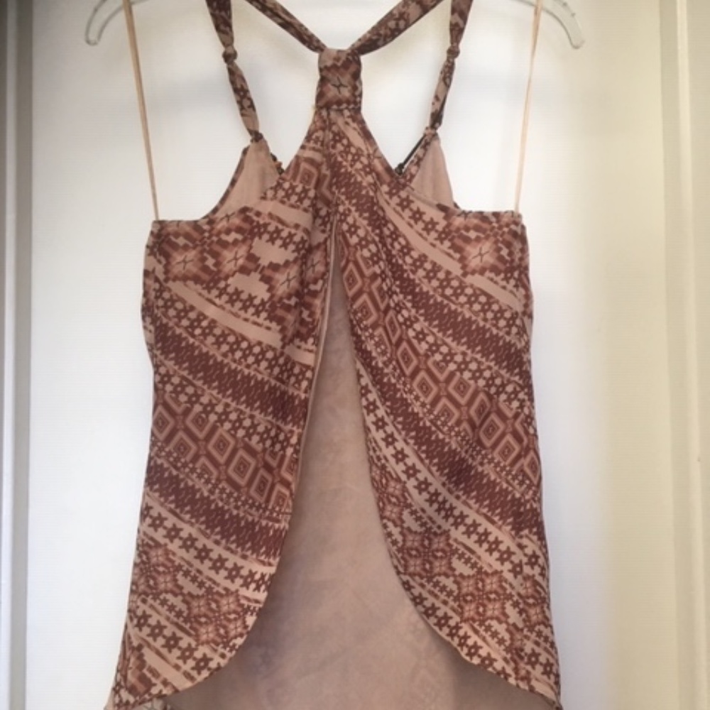 Guess Split Back Open Tank Top Euc - image 7